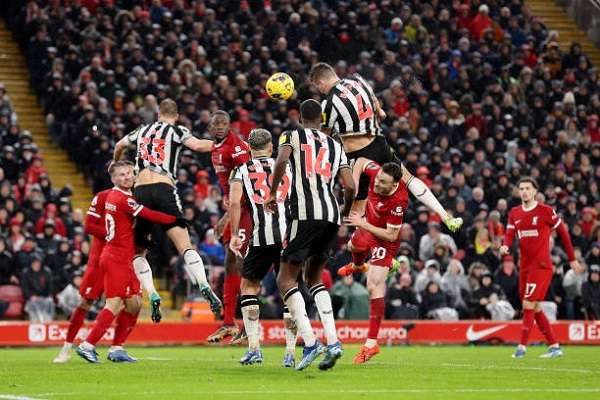 ليفربول ضد نيوكاسل