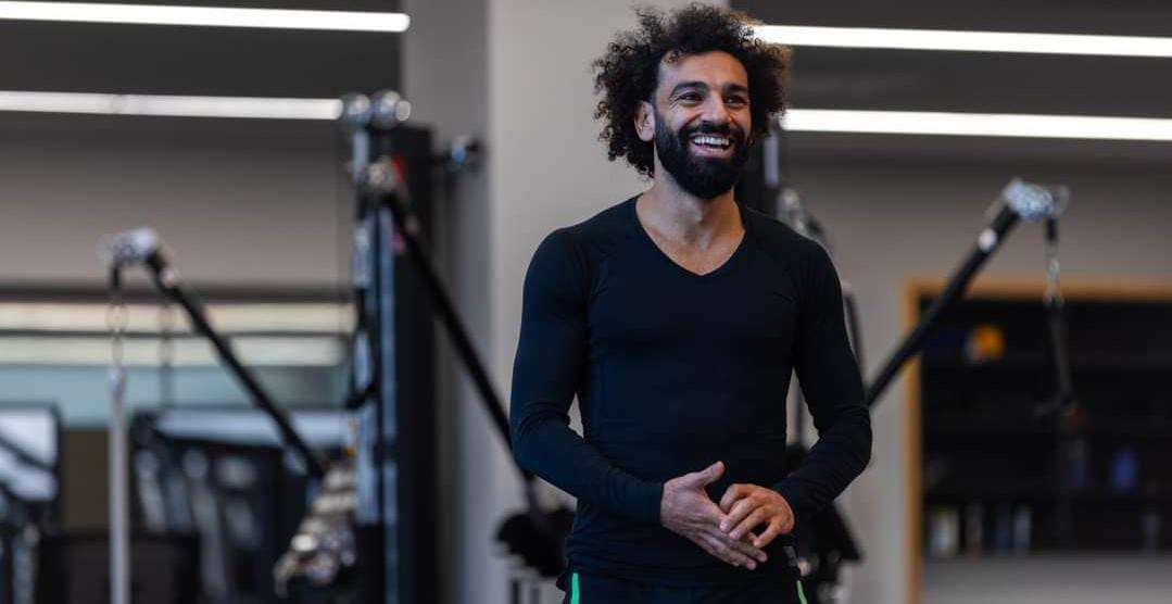 محمد صلاح قائد منتخب مصر ولاعب ليفربول الإنجليزي