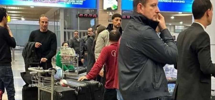 وصول وسام أبو علي إلى مطار القاهرة