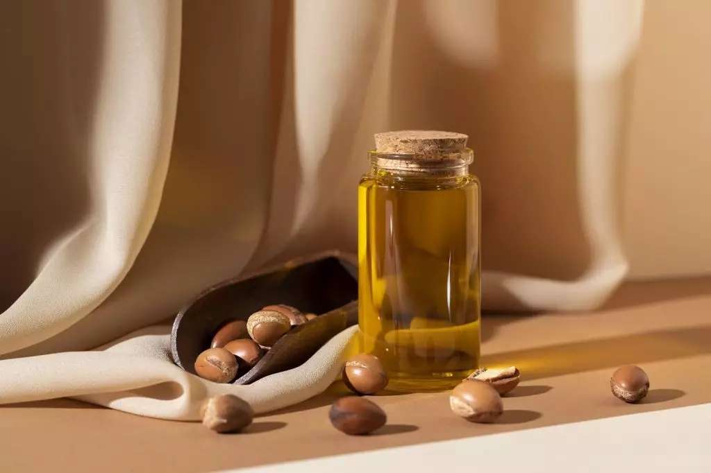 فوائد زيت الارغان للشعر الرائعة... وهذه طريقه استخدامه
