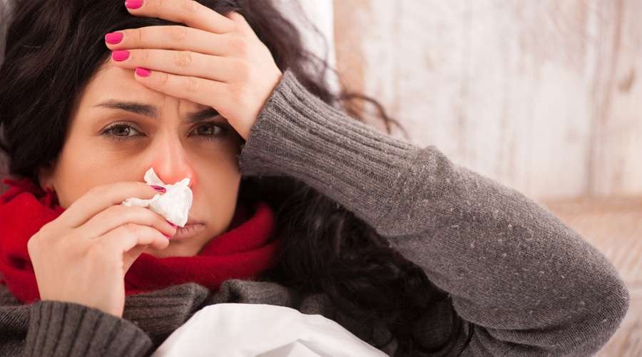 علاج الزكام في المنزل بطرق طبيعية