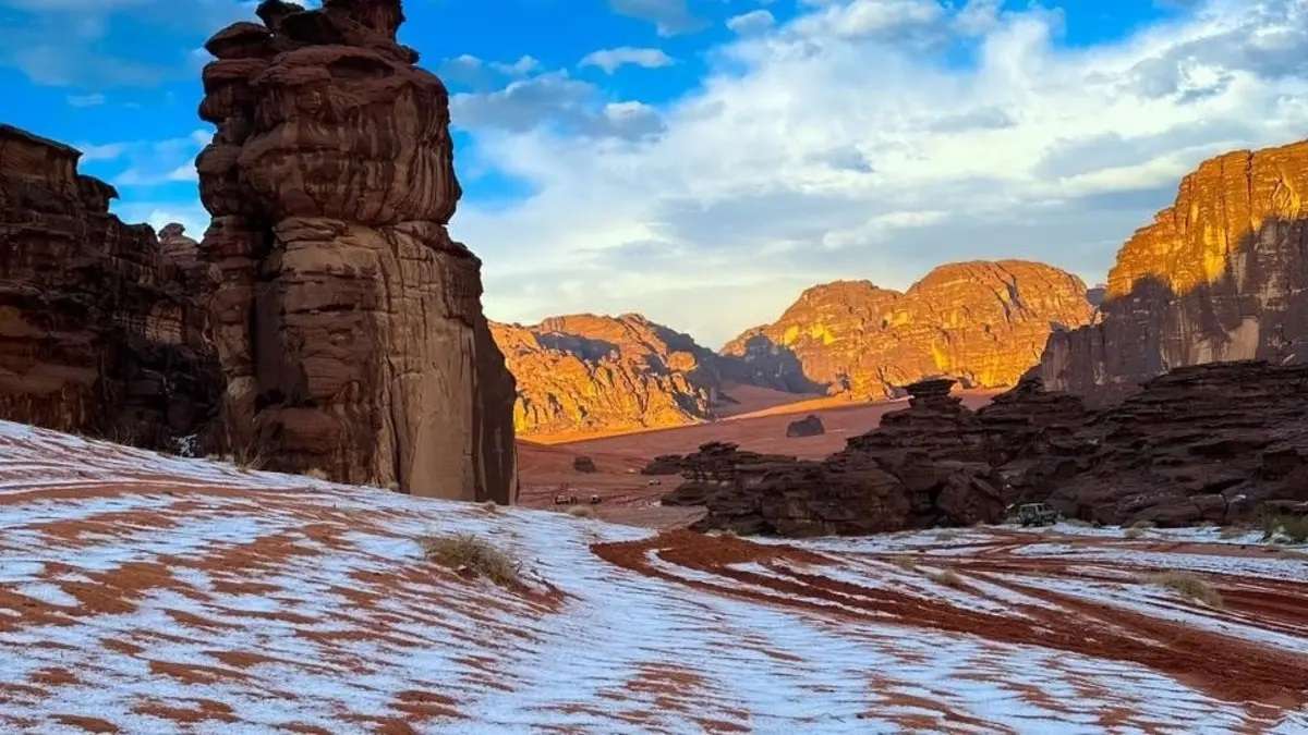 الثلوج تكسو مرتفعات تبوك (أرشيفية)