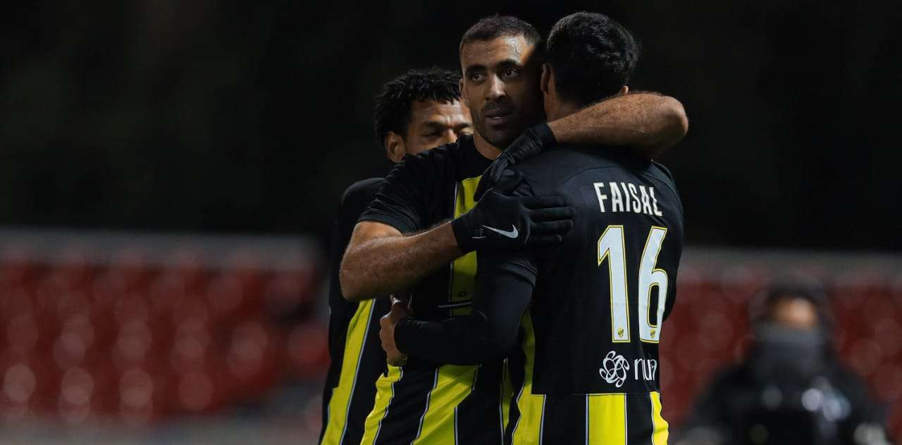 جانب من مباراة الاتحاد ضد الطائي