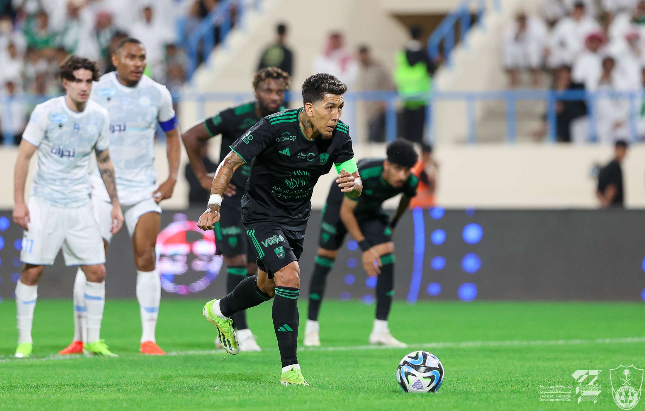 مباراة الأهلي والأخدود في الدوري السعودي للمحترفين