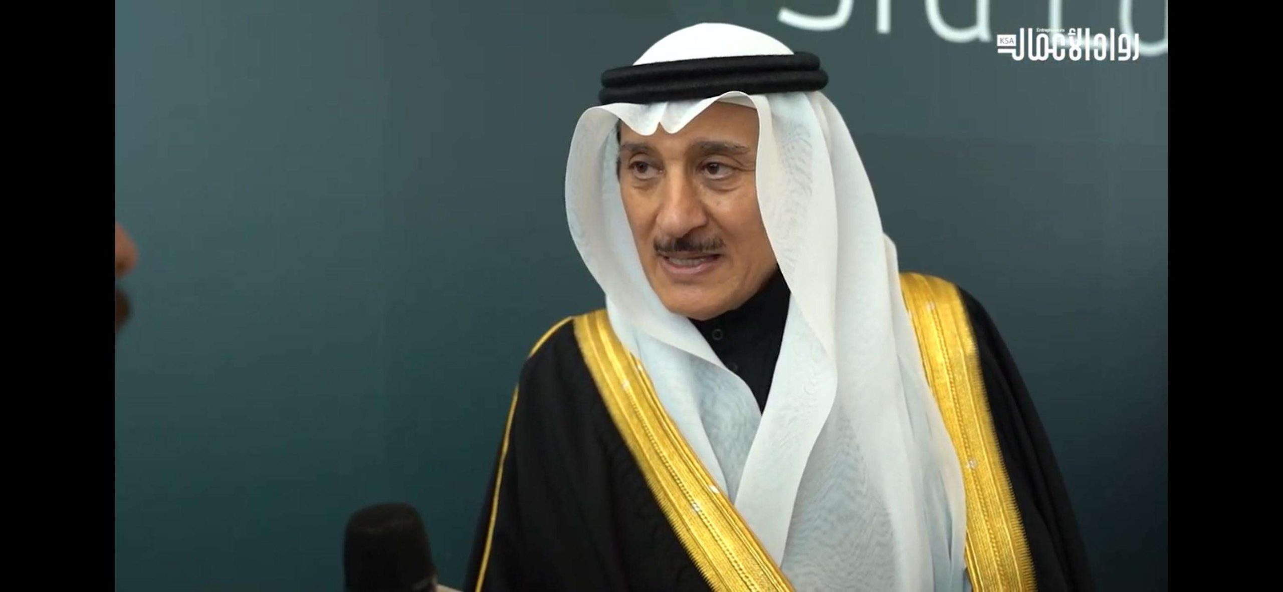عبد العزيز بن عبد الله الخضيري وزير الإعلام والثقافة السعودي الأسبق