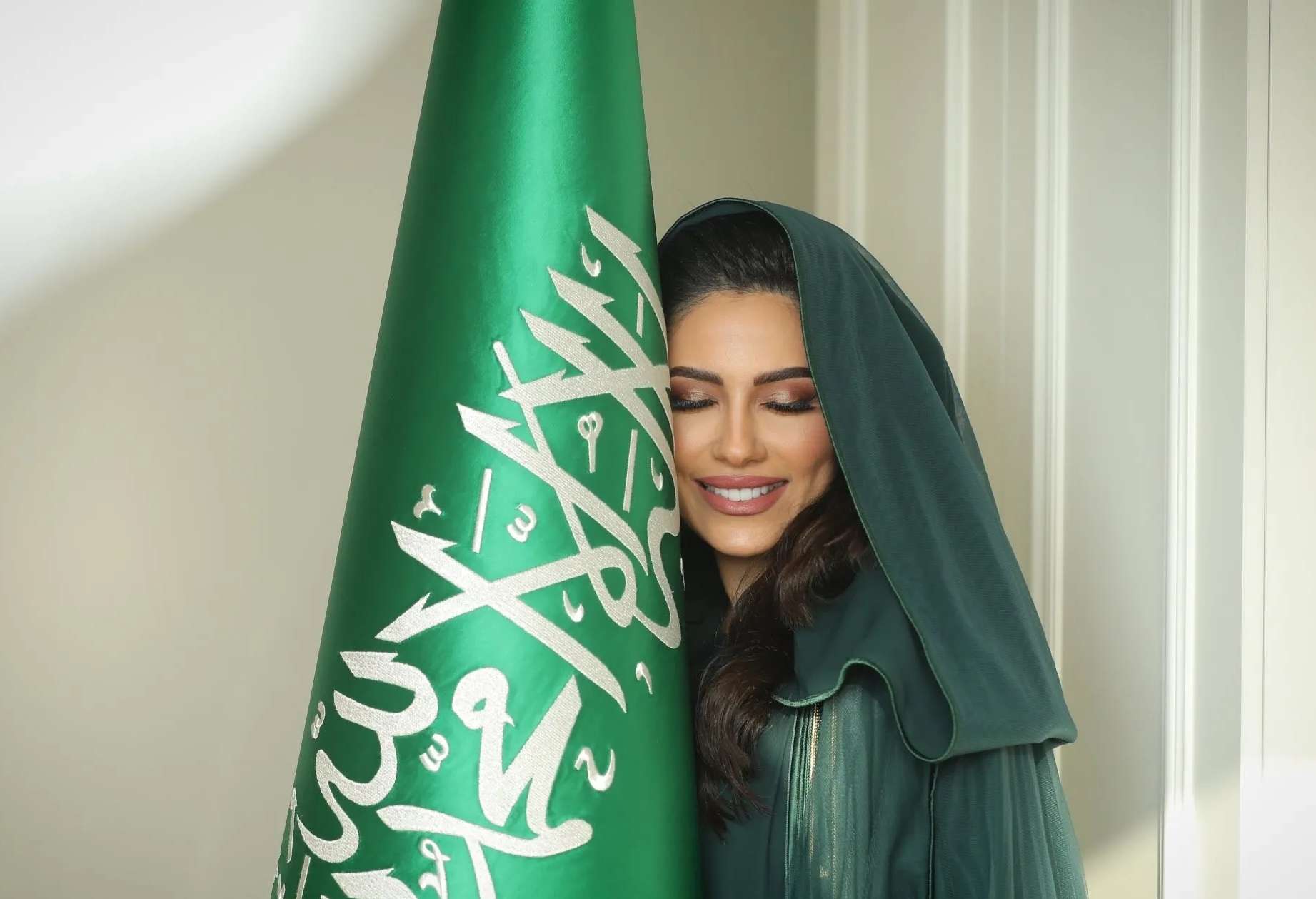 الفنانة إلهام علي