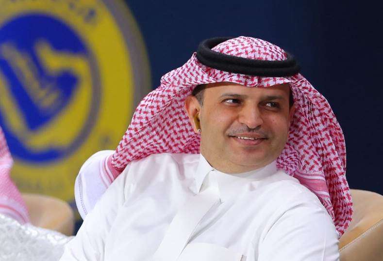 رئيس نادي النصر