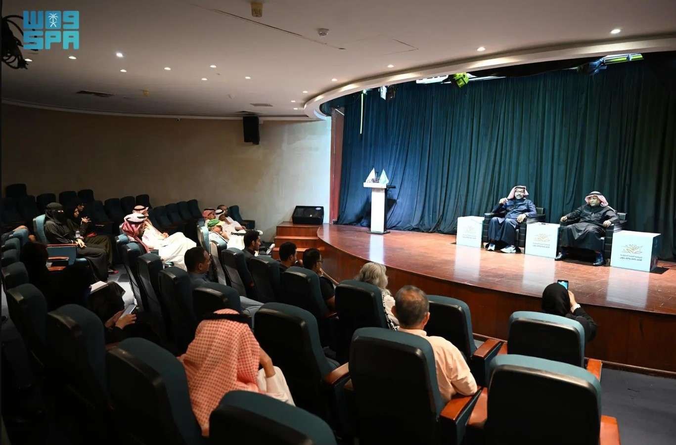 الملتقى الفوتوغرافي الأول في جدة