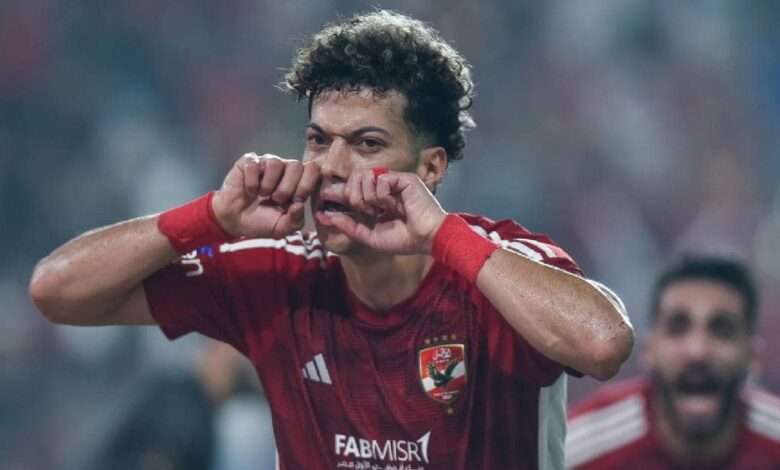 إمام عاشور لاعب الأهلي