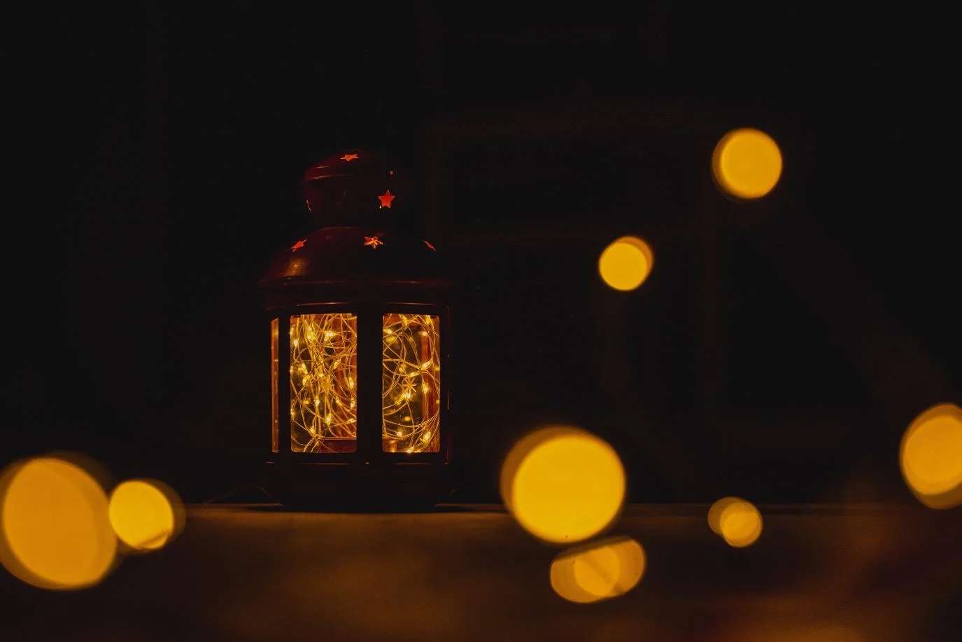 المحكمة العليا تعلن غدا الاثنين غرة شهر رمضان المبارك