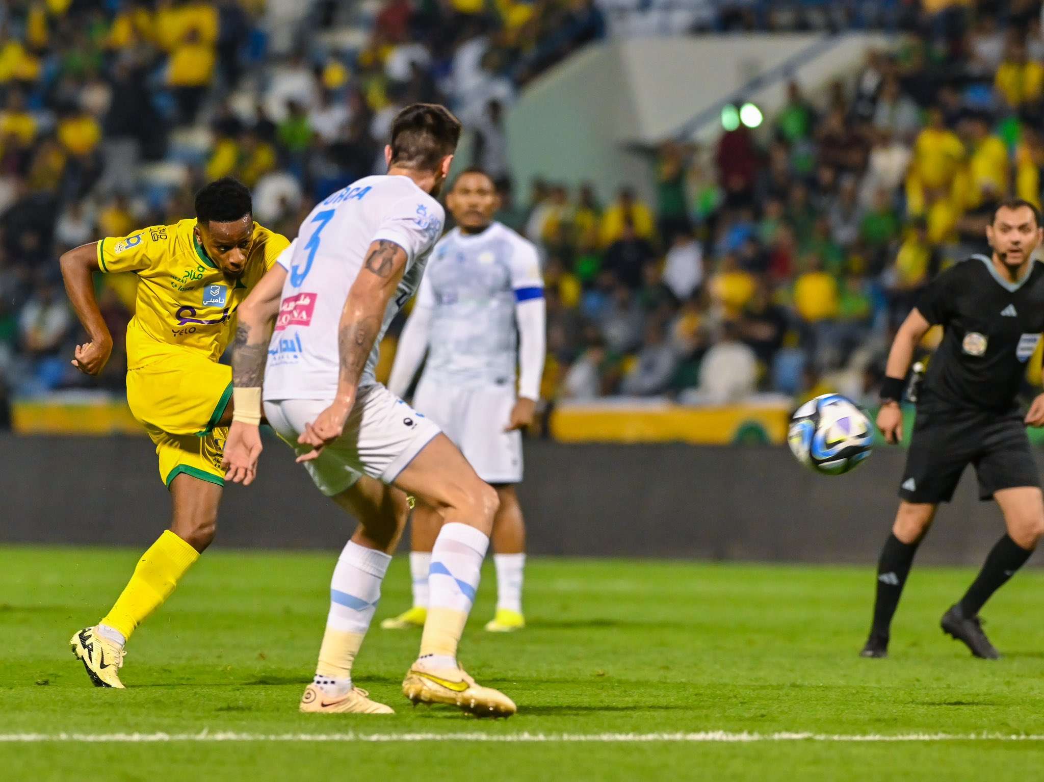مباراة الخليج ضد الأخدود في الدوري السعودي