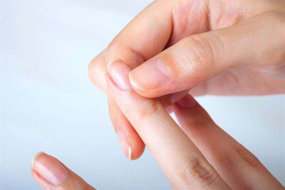 التخلص من غمقان الأصابع