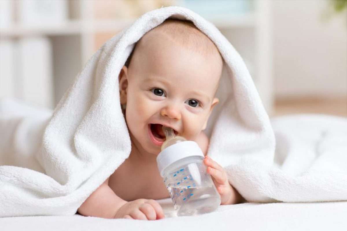 علامات الجفاف عند الأطفال