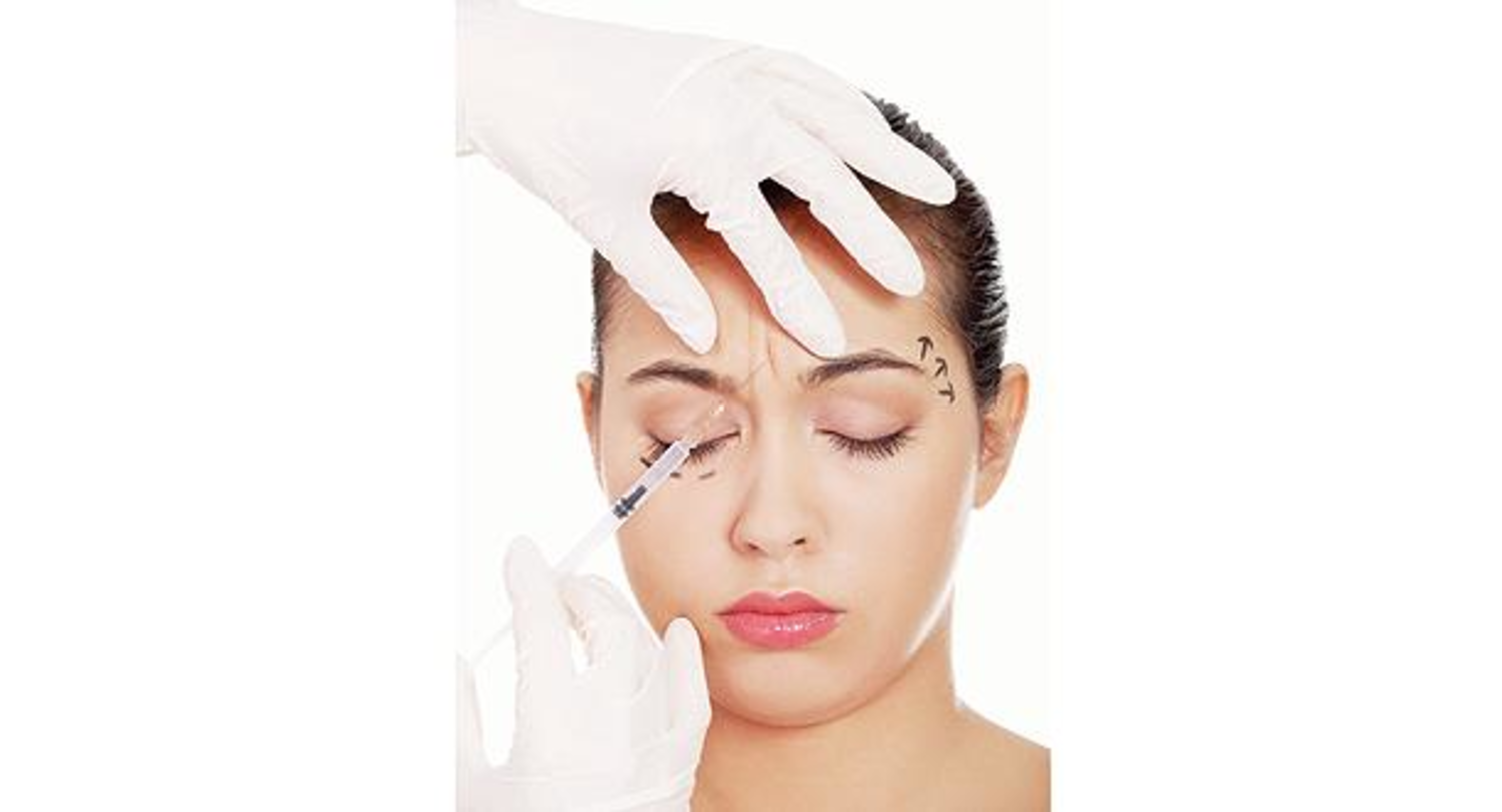 عيادات التجميل في العيد