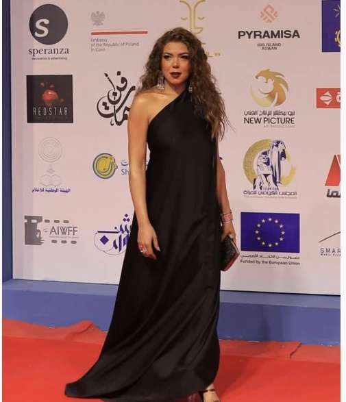 إطلالات النجمات بمهرجان أسوان الدولي للمرأة