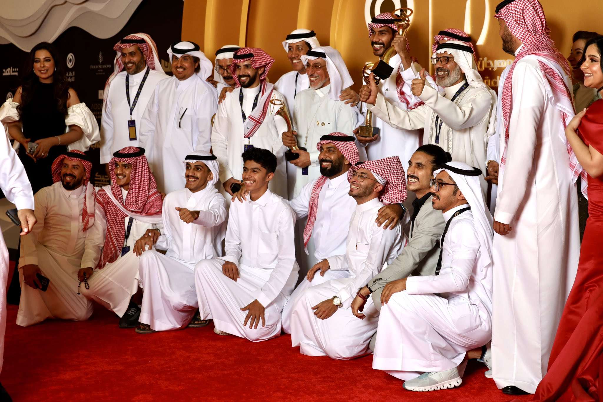 صناع العمل بمسلسل خيوط المعازيب