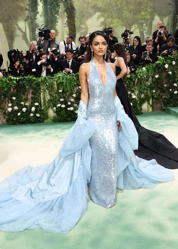 إطلالات مميزة وأنيقة لليلة الزفاف من  حفل Met Gala 2024