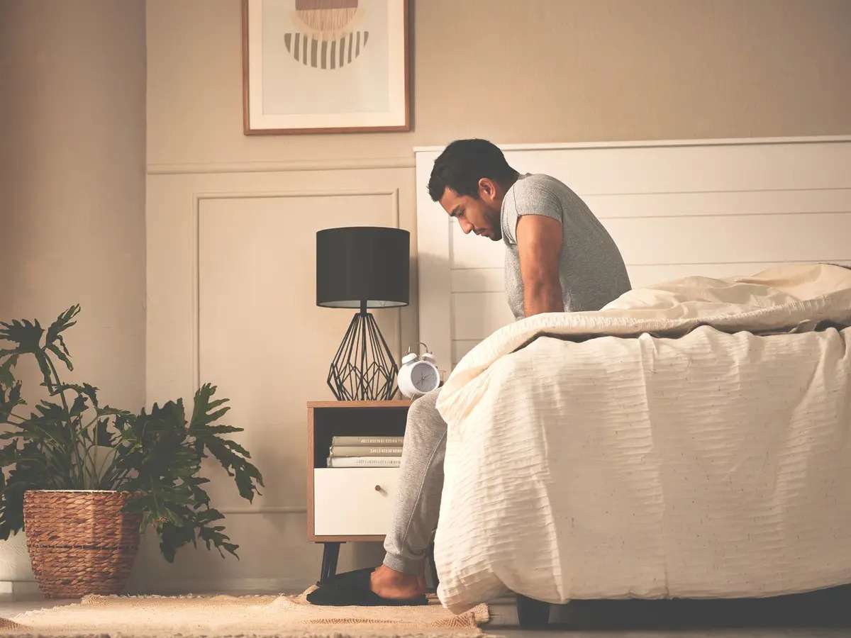 أسباب الاستيقاظ المتكرر ليلًا
