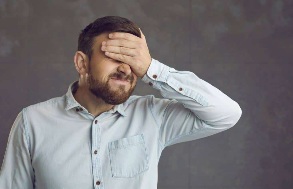 6 علامات تدل على انخفاض مستوى الذكاء.. تعرفي عليها