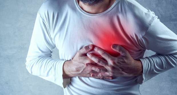 علامة شائعة قد تشير للإصابة بالنوبة القلبية