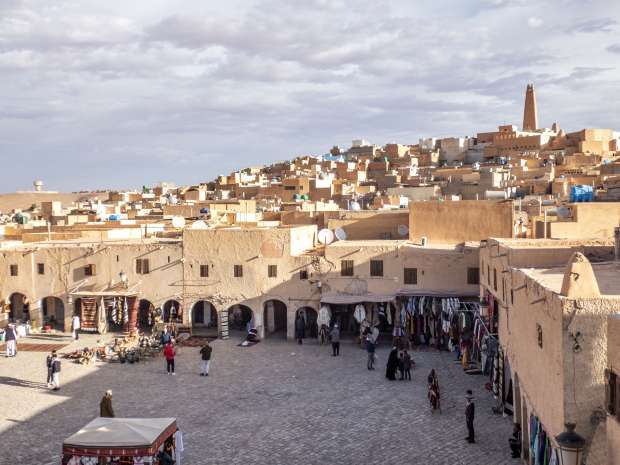ولاية جزائرية يكسوها البياض خلال أيام العيد
