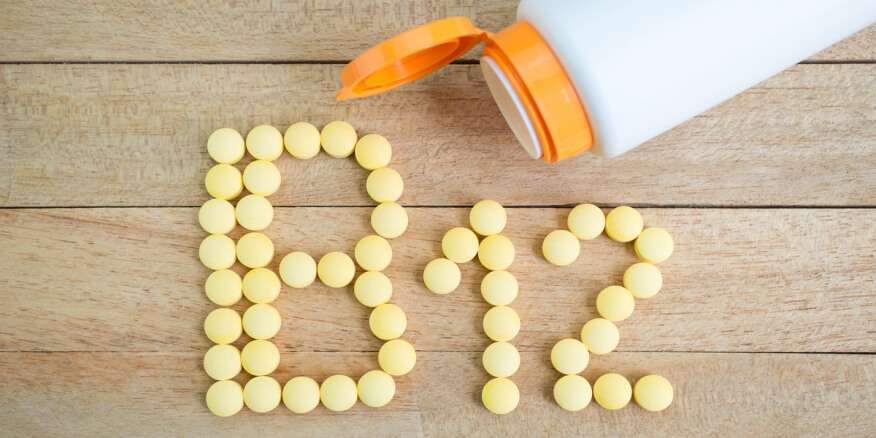 علامات نقص فيتامين B12