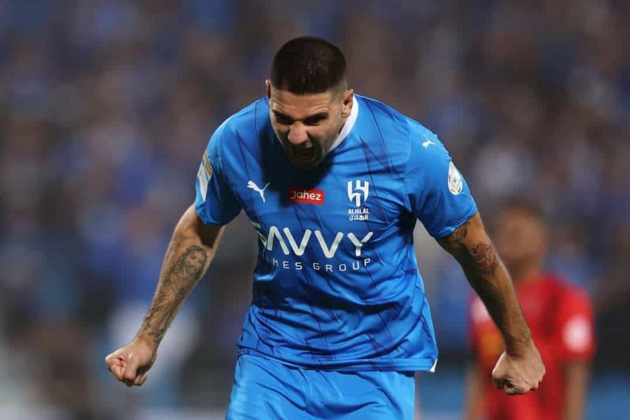 ميتروفيتش لاعب الهلال السعودي