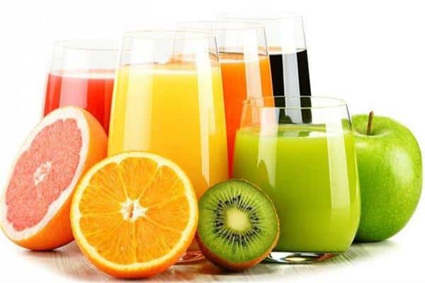 عصائر معلبة وخطورتها على الأطفال